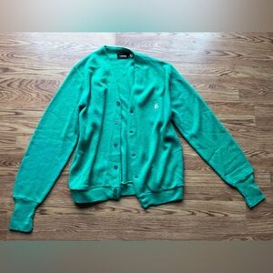 Izod- vintage green sweater. Size L.